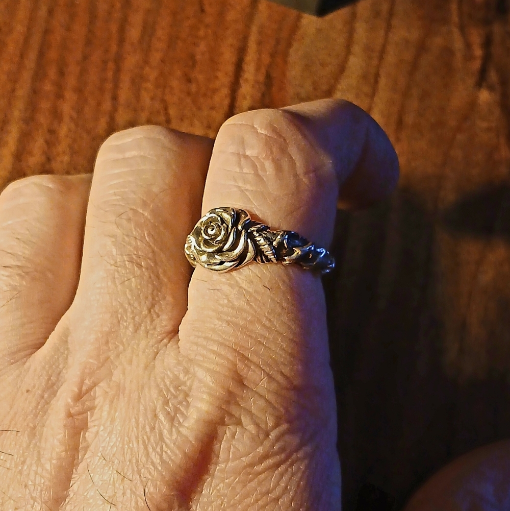 Detailed Sterling Silver Rose Ring
